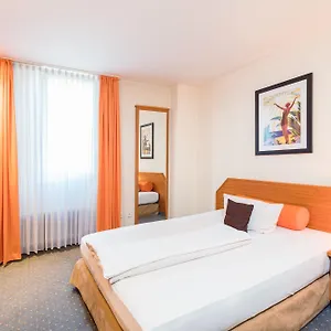 Servatius Hotel Colónia