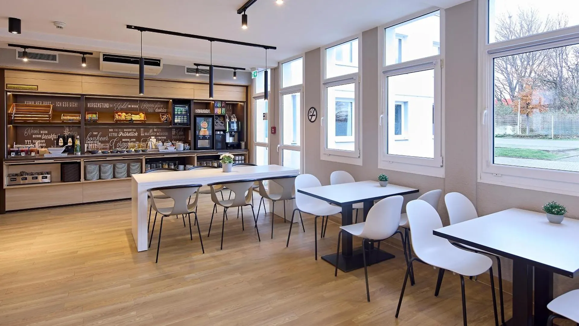 B&B Hotel Koeln-Airport